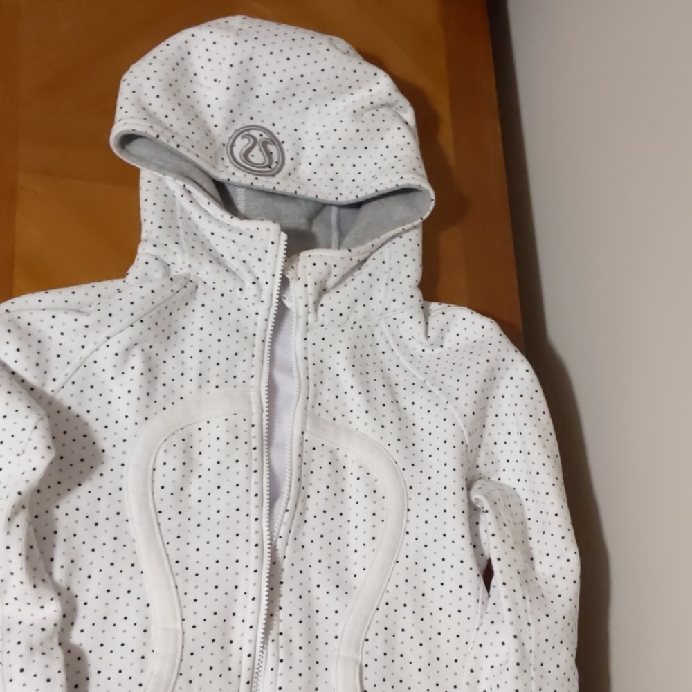 Lululemon Chevron dot white scuba hoodie